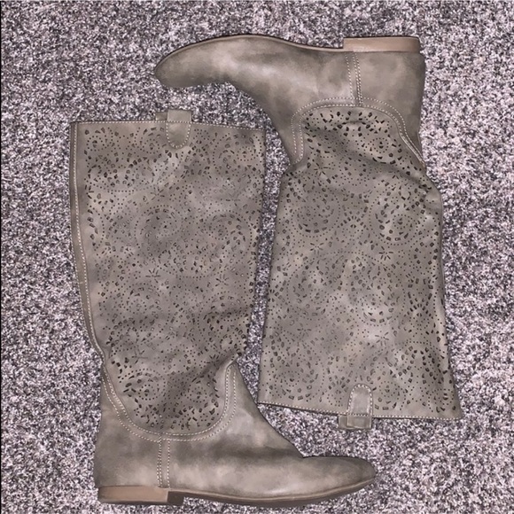 Laser cut out tall boots - Picture 1 of 6